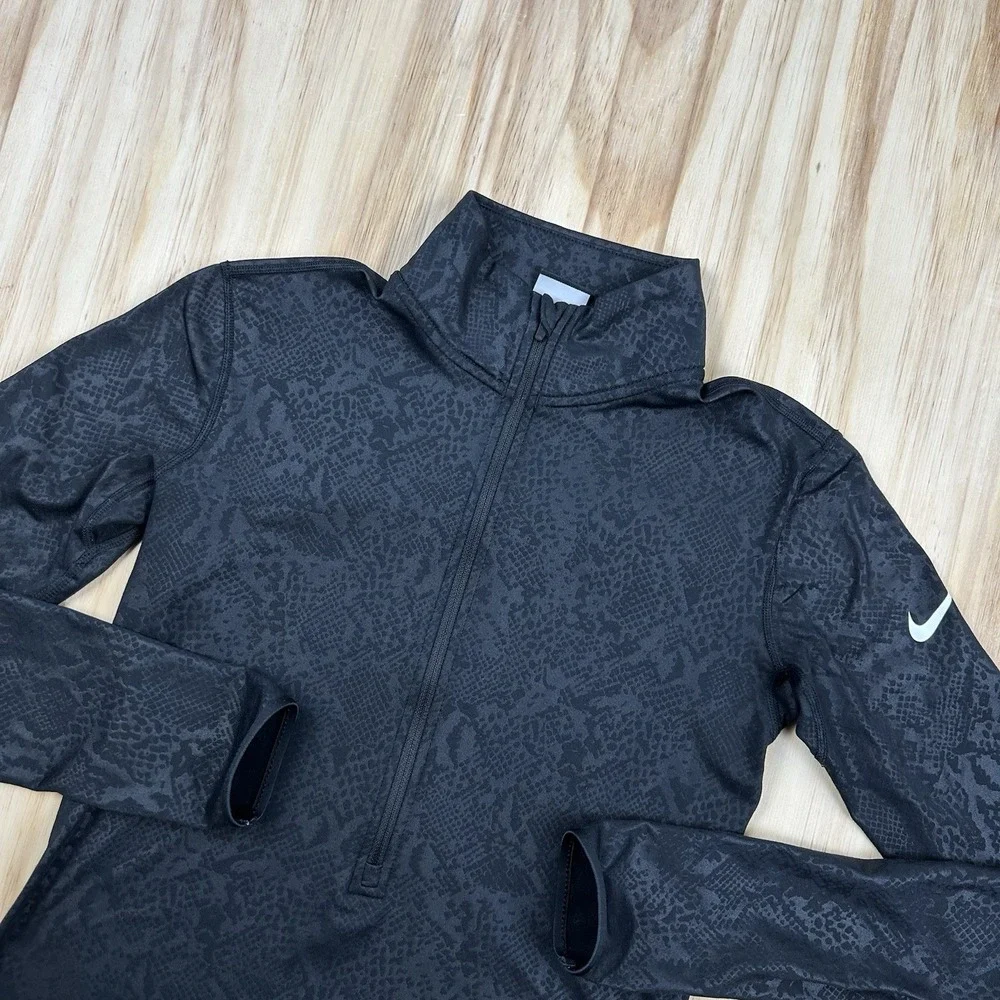 Nike pro women